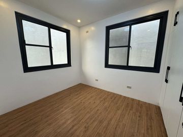 Premium QC Living – Detached Home w/ Garden, Balcony, 3 En-Suite BRs - Gio