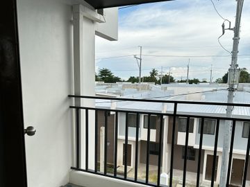3 Storey Townhouse for Sale in Nuvali, Calamba, Laguna