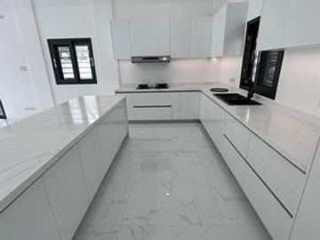 4BR House and Lot for Sale at Royale Tagaytay Estates, Alfonso Cavite