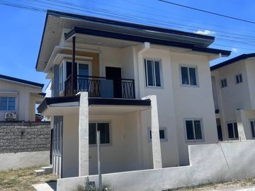 Corner Ready to Occupy House and lot for sale near School & University