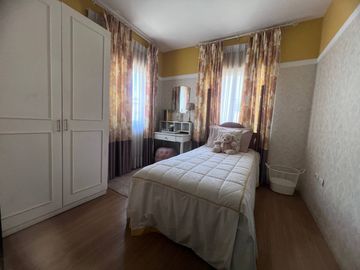 Corner Ready to Occupy House and lot for sale near School & University