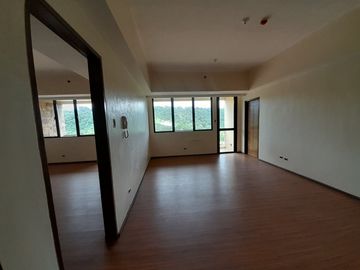 Condo Unit (Studio type) with Balcony and over looking of Taal here at Splendido