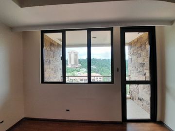 Condo Unit (Studio type) with Balcony and over looking of Taal here at Splendido