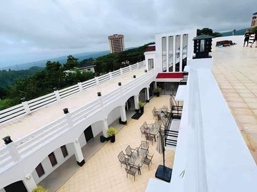 FOR SALE: 11 Bedrooms Luxurious Rest House in Tagaytay with view of Taal Lake at