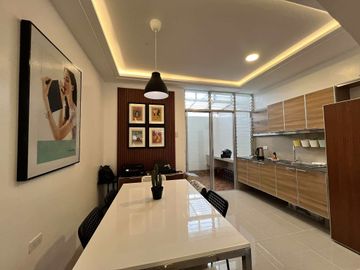 Paco Manila 4 Storey Luxury Townhouse For sale 4 Car Garage  near Landers rg