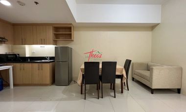 Nice 1 Bedroom Unit with Balcony at Salcedo Square, Makati City For Sale