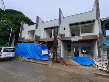 FOR SALE 2CARPORT 4BEDROOMS HOUSE IN CUESTA VERDE ANTIPOLO RIZAL FLOOD FREE