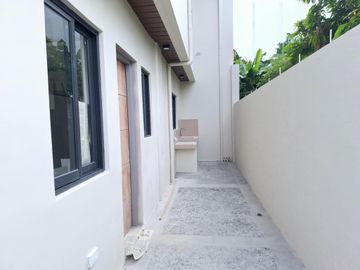 GREENLAND EXECUTIVE VILLAGE 4BR HOUSE AND LOT FOR SALE - ANTIPOLO