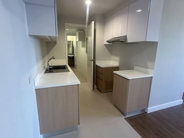 For Sale 74 sqm 2 Bedroom Unit with 2 Parking in Loyola Heights, Quezon City