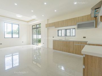 FOR SALE: House and Lot in Southern Plains, Laguna JHR_LAG02