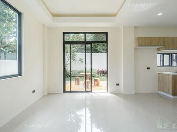 FOR SALE: House and Lot in Southern Plains, Laguna JHR_LAG02