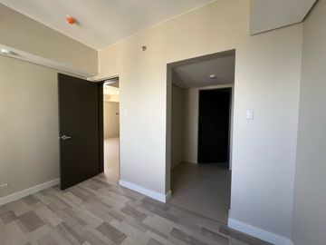For Sale: 2 BR Penthouse in Baseline Prestige Location: Juana Osmeña St., Cebu