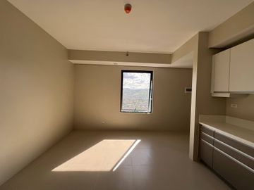 For Sale: 2 BR Penthouse in Baseline Prestige Location: Juana Osmeña St., Cebu