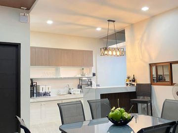 Furnished modern two story house w/ lap pool for sale, San Fernando