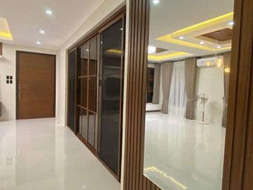 Furnished modern two story house w/ lap pool for sale, San Fernando