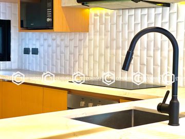 Sleek Industrial Abode: 4 Bedrooms Brand New House & Lot for Sale