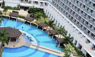 FULLY FURNISHED STUDIO UNIT W/ PARKING AT SHELL RESIDENCES IN PASAY FOR SALE