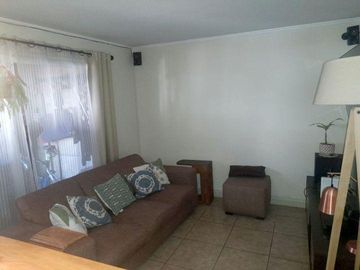 Gestimob vende amplia casa en Jardines de Santa María