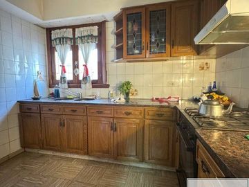 Casa en venta de 4 dormitorios c/ cochera en Pedro Pico