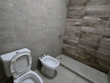Casa en venta de 2 dormitorios c/ cochera en Coquimbito
