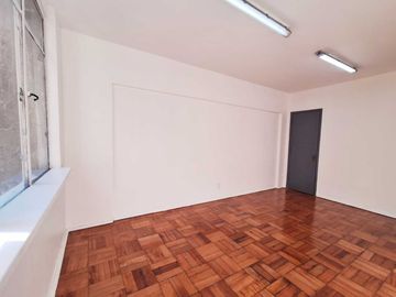 Oficina en venta en SANTIAGO