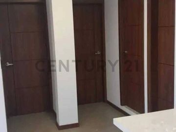DEPARTAMENTO EN RENTA, EXCELENTE UBICACIÓN, AVENIDA INTEROCEANICA. TUMBACO