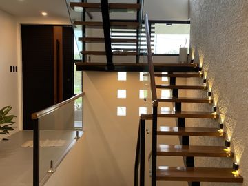 FOR SALE: Beautiful Modern 6BR in Solen Residences, Sta. Rosa Laguna