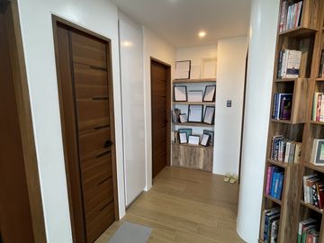 FOR SALE: Beautiful Modern 6BR in Solen Residences, Sta. Rosa Laguna