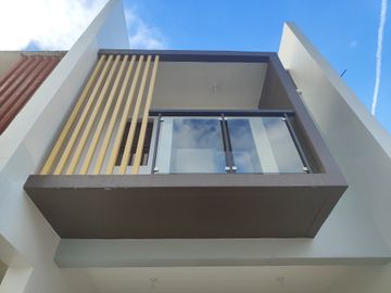 For Sale! Malanday Valenzuela Brandnew Townhouse 5.870M -AJCV