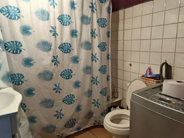 SE VENDE CASA AMPLIADA EN EL BOSQUE