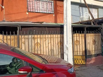 SE VENDE CASA AMPLIADA EN EL BOSQUE