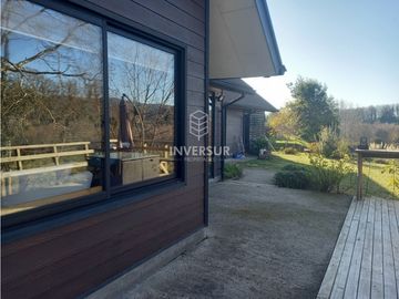 PRECIOSA CASA EN VALDIVIA EN COND. FUNDO LA ESPERANZA PAILLAO