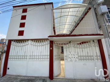 Casa en Venta fraccionamiento Rincones del Paraíso