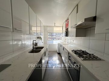 Espectacular departamento totalmente remodelado en exclusivo condominio