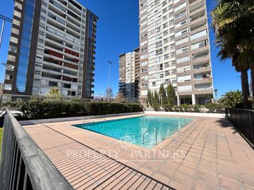 Espectacular departamento totalmente remodelado en exclusivo condominio