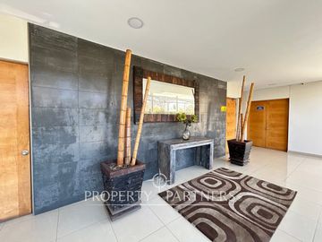 Espectacular departamento totalmente remodelado en exclusivo condominio