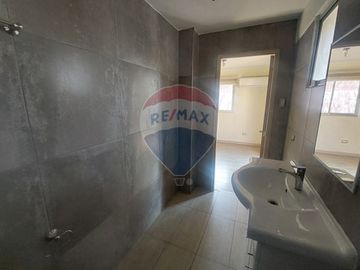 Tu Nuevo Hogar en La Reina: Diseño y Comodidad