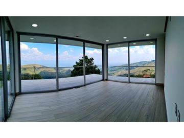 Lomas de Dapa con vista expectacular al Valle del Cauca y Cali