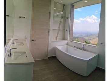 Lomas de Dapa con vista expectacular al Valle del Cauca y Cali