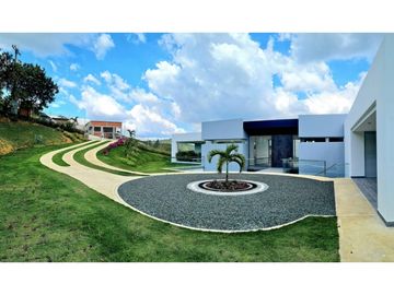 Lomas de Dapa con vista expectacular al Valle del Cauca y Cali