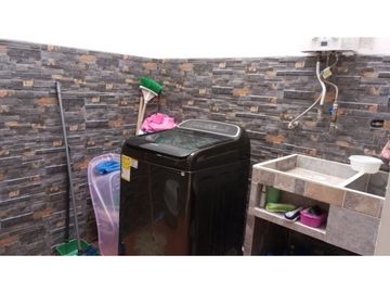 VENDO CASA  DUPLEX SECTOR UNICO DOSQUEBRADAS