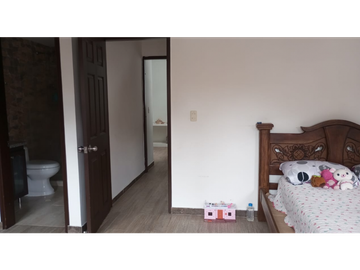 VENDO CASA  DUPLEX SECTOR UNICO DOSQUEBRADAS