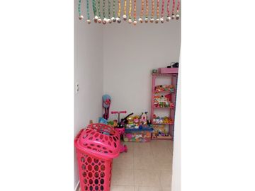 VENDO CASA  DUPLEX SECTOR UNICO DOSQUEBRADAS