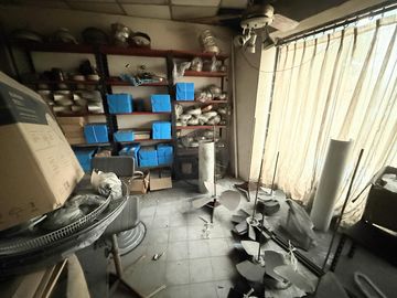 Depósito y Local en Venta Avellaneda
