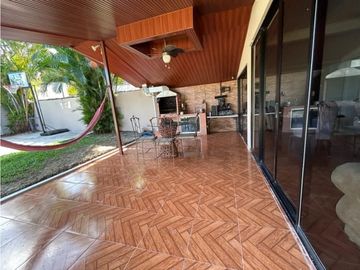 VILLA ZAITA / LA ROTONDA / 525m2 / 4 HABITACIONES / AMPLIO JARDIN / YG