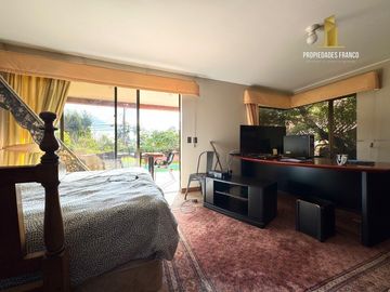 REÑACA VENTA CASA 7D 4B DOS PISOS JARDIN DEL MAR