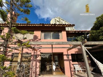 REÑACA VENTA CASA 7D 4B DOS PISOS JARDIN DEL MAR