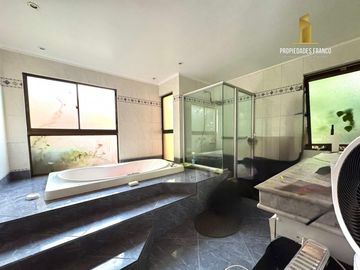 REÑACA VENTA CASA 7D 4B DOS PISOS JARDIN DEL MAR