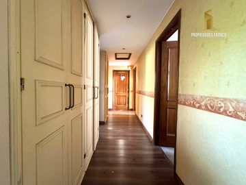 REÑACA VENTA CASA 7D 4B DOS PISOS JARDIN DEL MAR