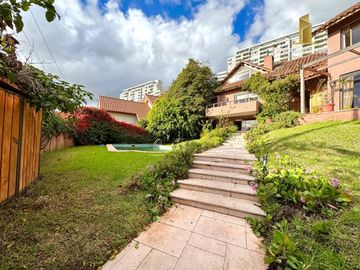 REÑACA VENTA CASA 7D 4B DOS PISOS JARDIN DEL MAR